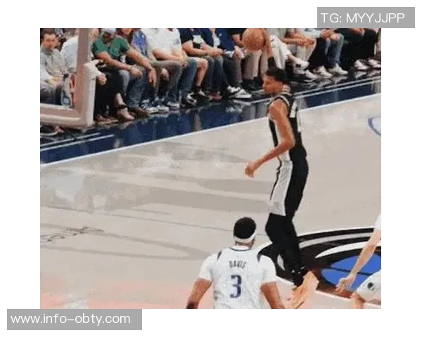 三球本赛季表现下滑愿意离队场均216分69板96助命中率创生涯新低